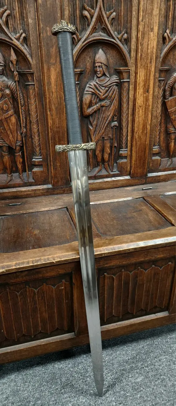 98829-folded-steel-viking-sword (2)