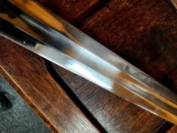 98829-folded-steel-viking-sword (5)