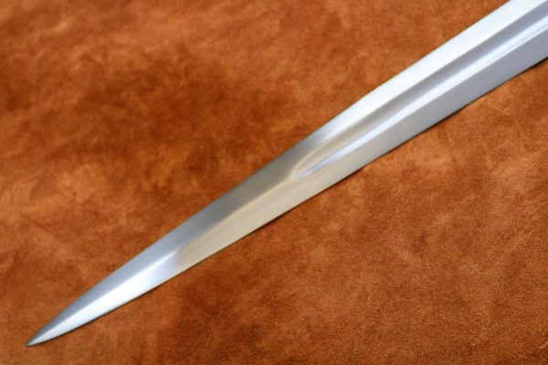 14th-century-medieval-sword-medieval-weapon-1354-blade-tip 14th-century-medieval-sword-medieval-weapon-1354-blade-tip