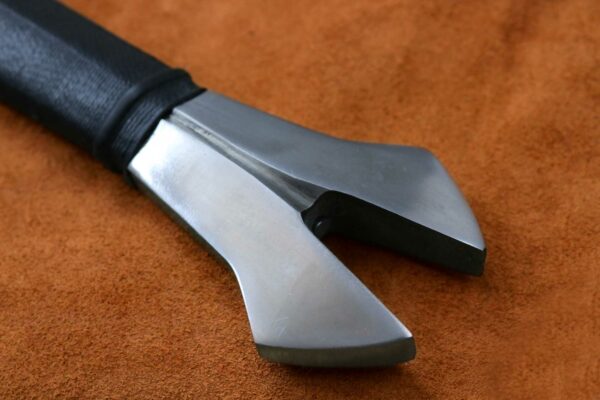black-death-medieval-gothic-sword-medieval-weapon-1372-pommel-2