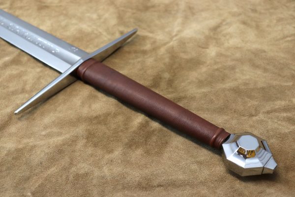 1340-templar-sword-two-handed-templar-longsword-3