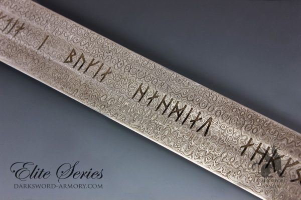 1603_04_org lord-of-the-rings-anduril-sword