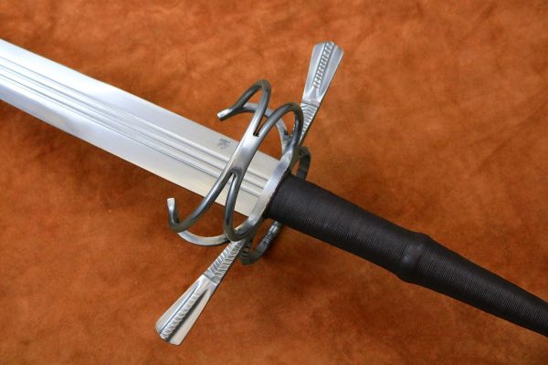 16th-century-two-handed-zweihander-basket-medieval-weapon-1535-hilt-logo 16th-century-two-handed-zweihander-basket-medieval-weapon-1535-hilt-logo