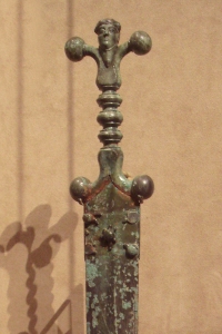 anthropomorphic-celtic-sword-museum-2