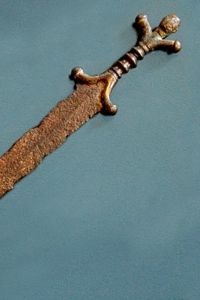 anthropomorphic-celtic-sword-museum