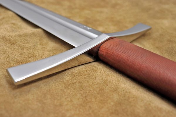 hand-crafted-real-medieval-sword-made-for-actual-combat-use-1537 (1) hand-crafted-real-medieval-sword-made-for-actual-combat-use-1537 (1)