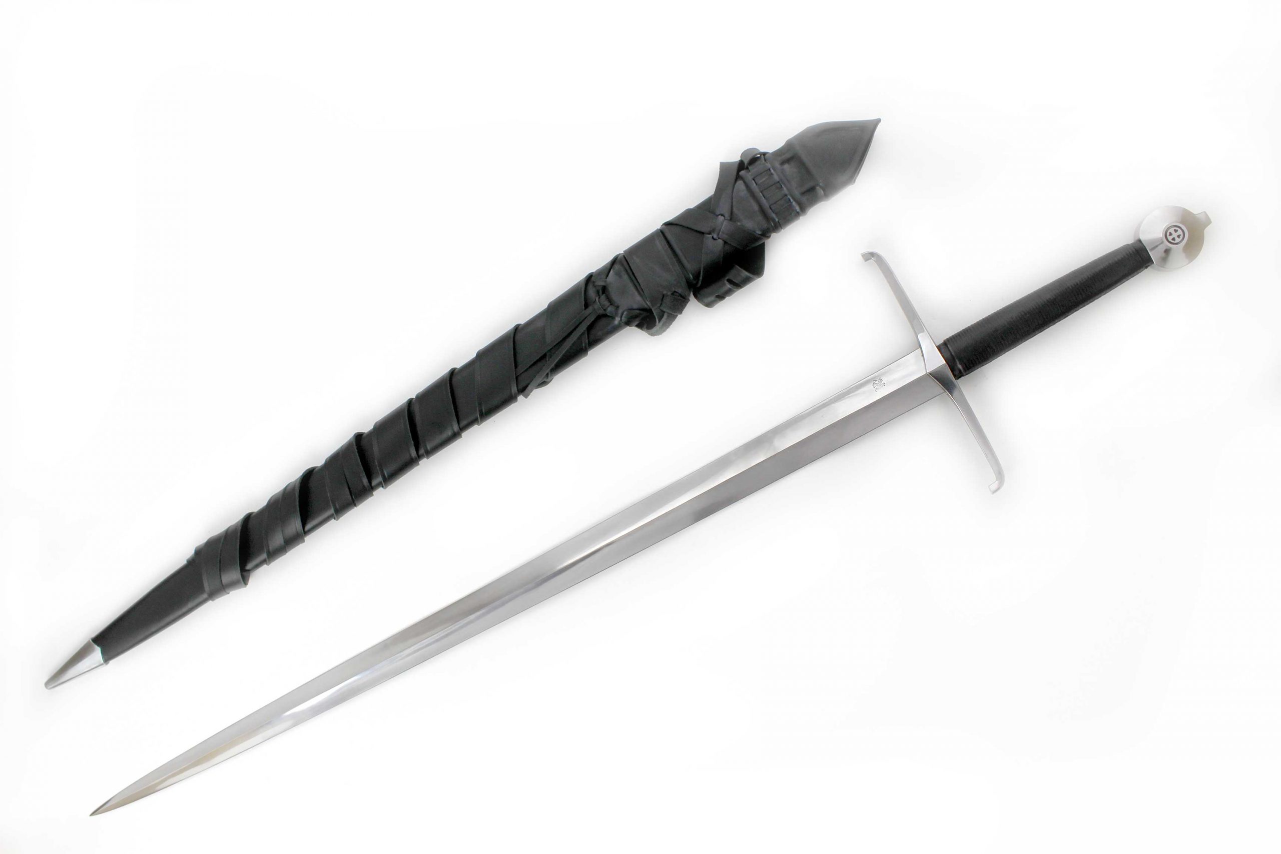 the-black-prince-medieval-sword-1326-1 - Darksword Armory.