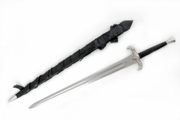 the-guardian-fantasy-medieval-sword-1523