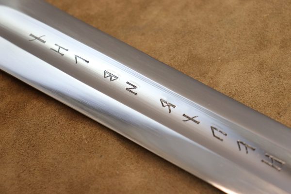 1545-Eindride-fantasy-medieval-sword (2) 1545-Eindride-fantasy-medieval-sword (2)