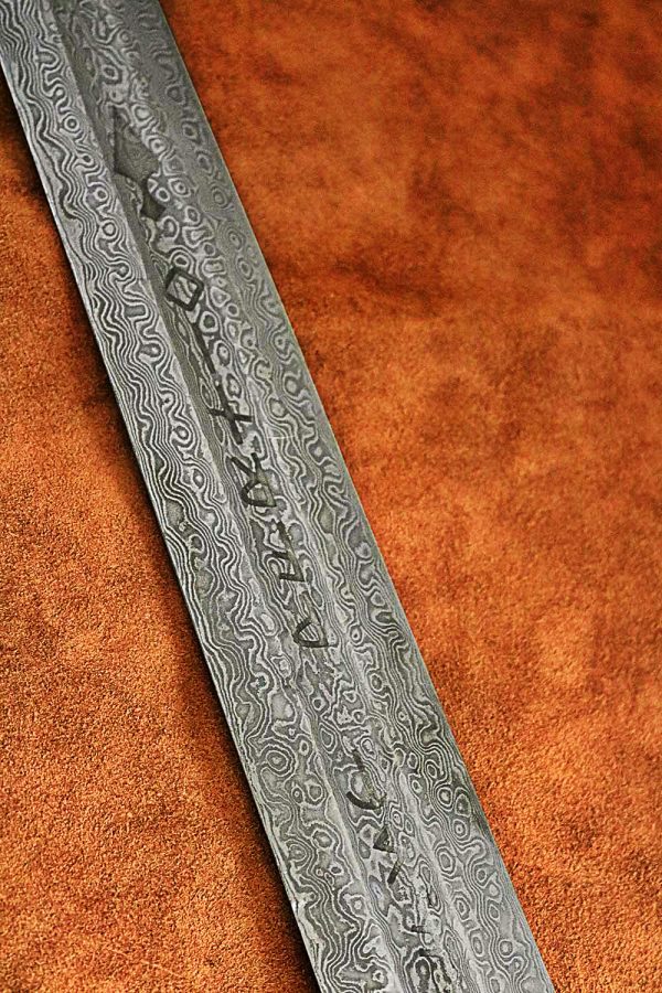 warmonger-elite-1616-damascus-steel-medieval-sword-4