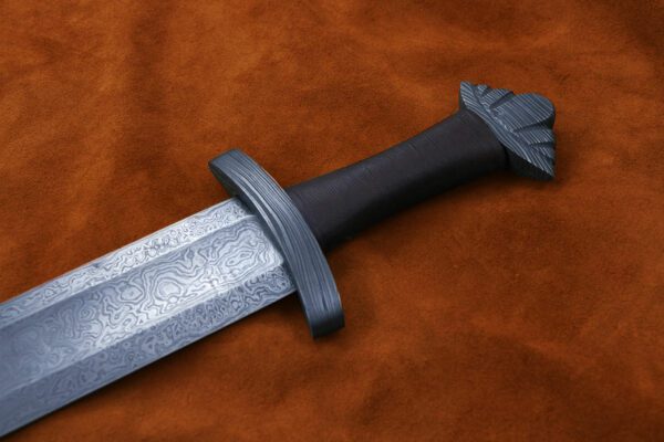 damascus-ulfberht-sword-medieval-weapon-viking-sword-hilt