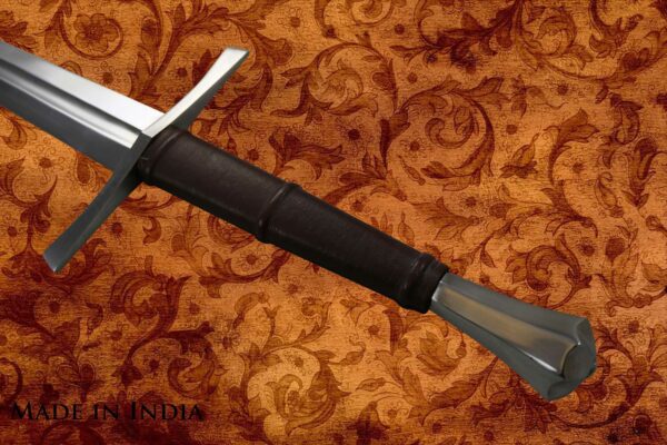 made-in-india-replica-hand-and-a-half-sword-2