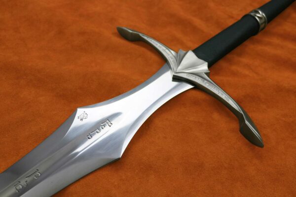 the-vindaaris-sword-fantasy-medieval-weapon-1328-darksword-armory-11