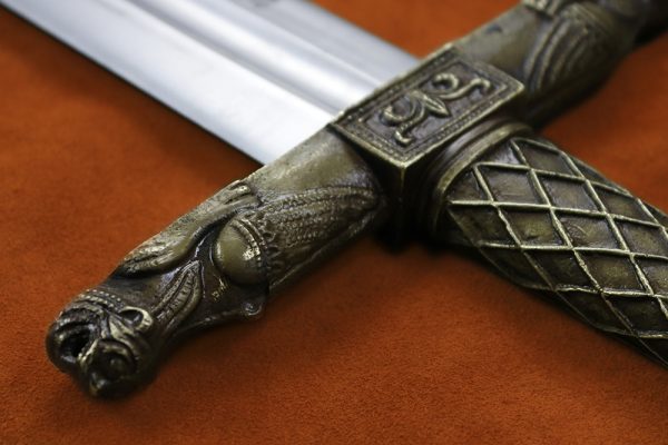 charlemagne-sword-medieval-weapon-darksword-armory-crossguard charlemagne-sword-medieval-weapon-darksword-armory-crossguard