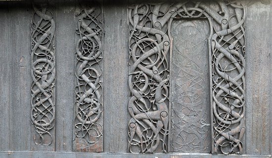 thumbnail_urnes-stave-church-carved