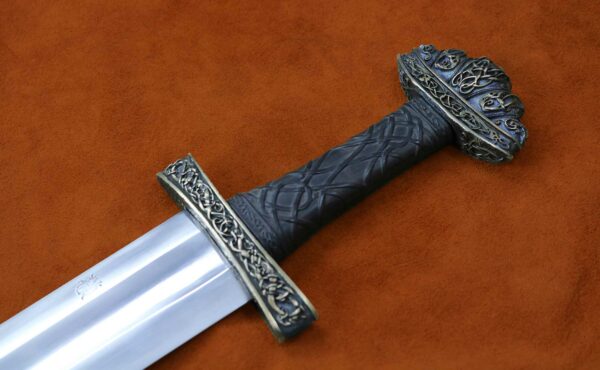 urnes-stave-viking-sword-medieval-weapon-1526-darksword-armory-4
