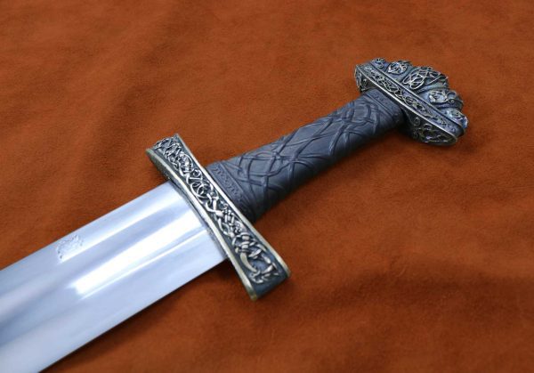 urnes-stave-viking-sword-medieval-weapon-1526-darksword-armory