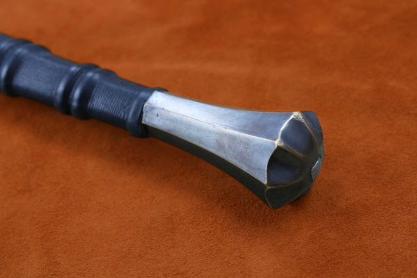 eindride-folded-steel-sword-medieval-sword-wolf-sword-medieval-weapon-darksword-armory-4 eindride-folded-steel-sword-medieval-sword-wolf-sword-medieval-weapon-darksword-armory-4