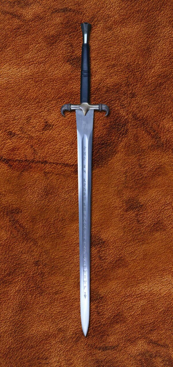 erland-sword-folded-steel-blade-forged-sword-medieval-weapon-darksword-armory