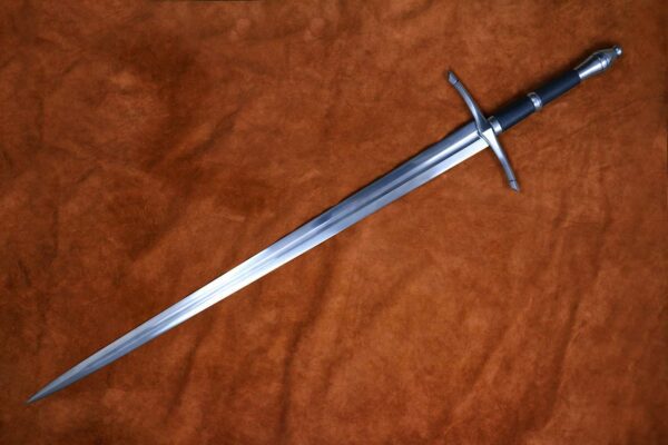 folded-steel-ranger-sword-medieval-weapon-darksword-armory-3