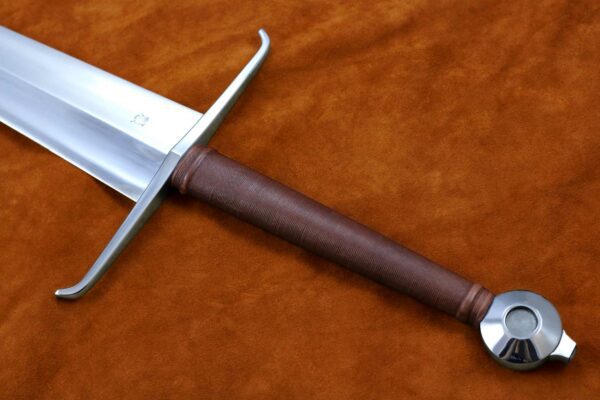 alexandria-sword-medieval-weapon-1525-darksword-armory-2