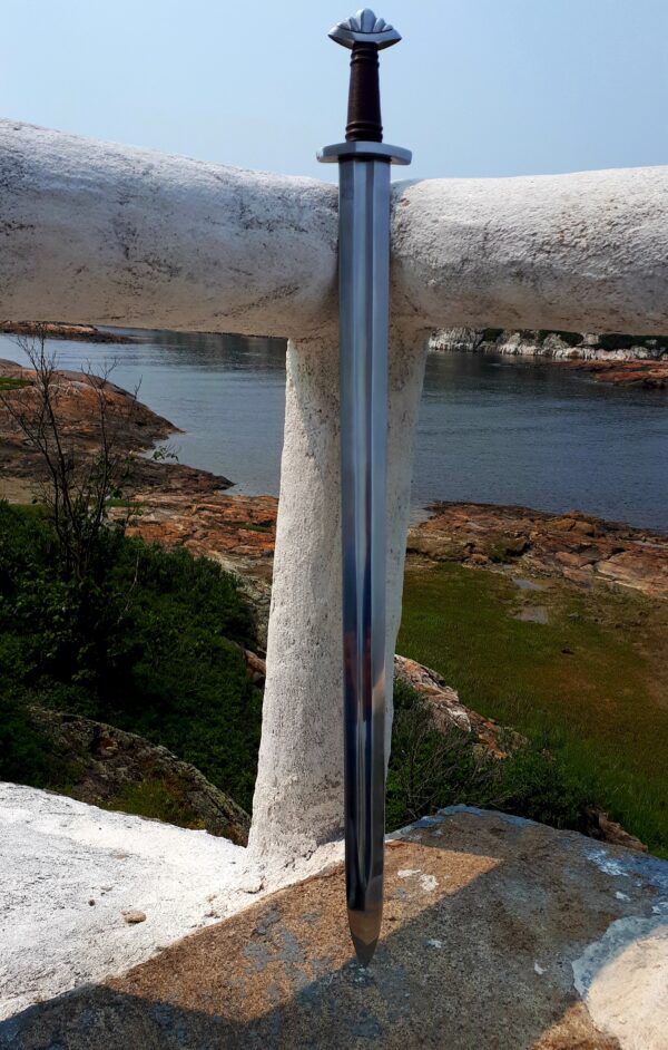 Battle-ready-viking-sword Battle-ready-viking-sword