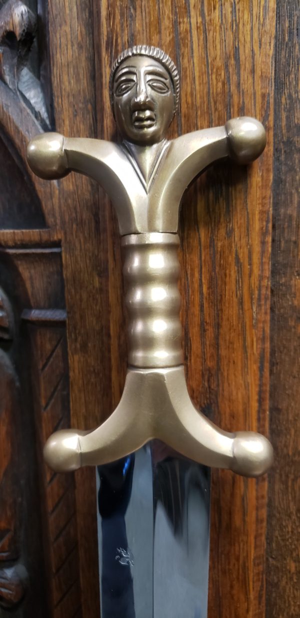 (Sale) Anthropomorphic Celtic Sword (98679)