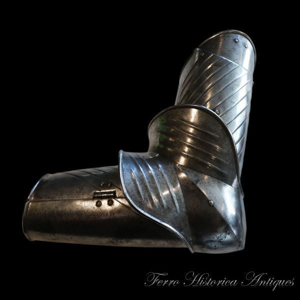 victorian-armor-vambrace-88114-3