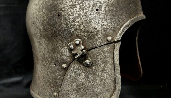 antique-Italian-medieval-helmet-barbuta-88131 (3)