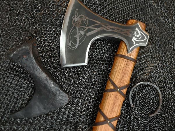 Hand-forged-battle-ready-viking-axe-1760-10- Hand-forged-battle-ready-viking-axe-1760-10-