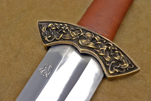 hand-forged-battle-ready-viking-sword-1335-2 hand-forged-battle-ready-viking-sword-1335-2