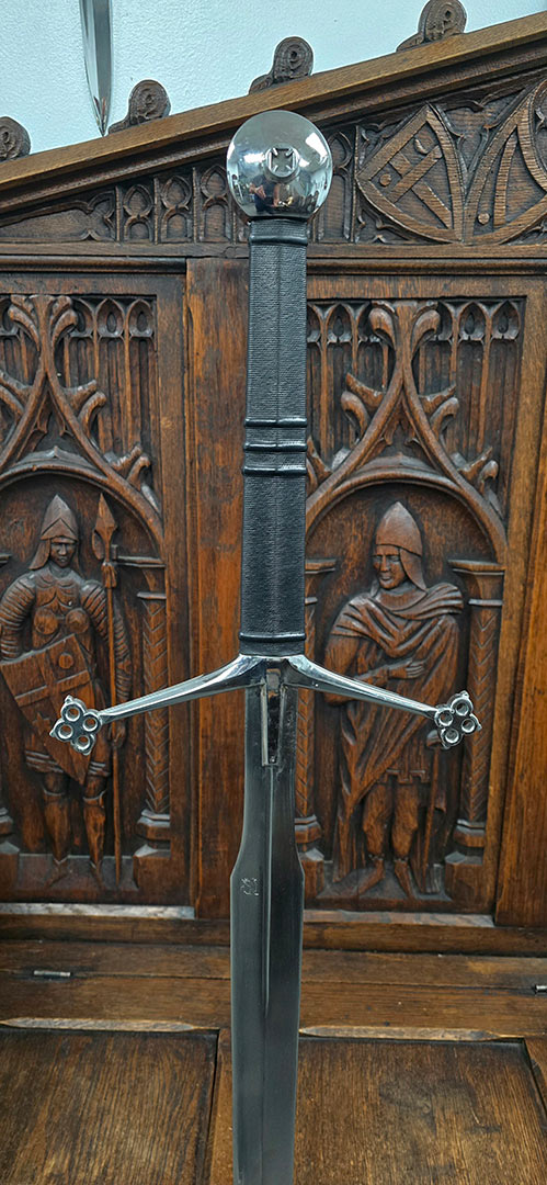 Alternative view of (Sale Sword) Composite Two Handed Sword (#98905)