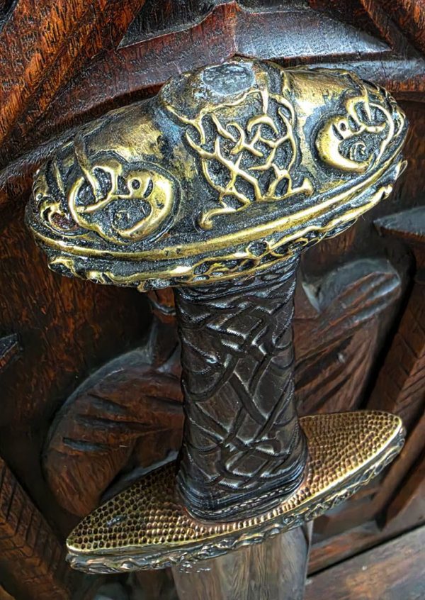 battle-ready-viking-short-sword-98925-4