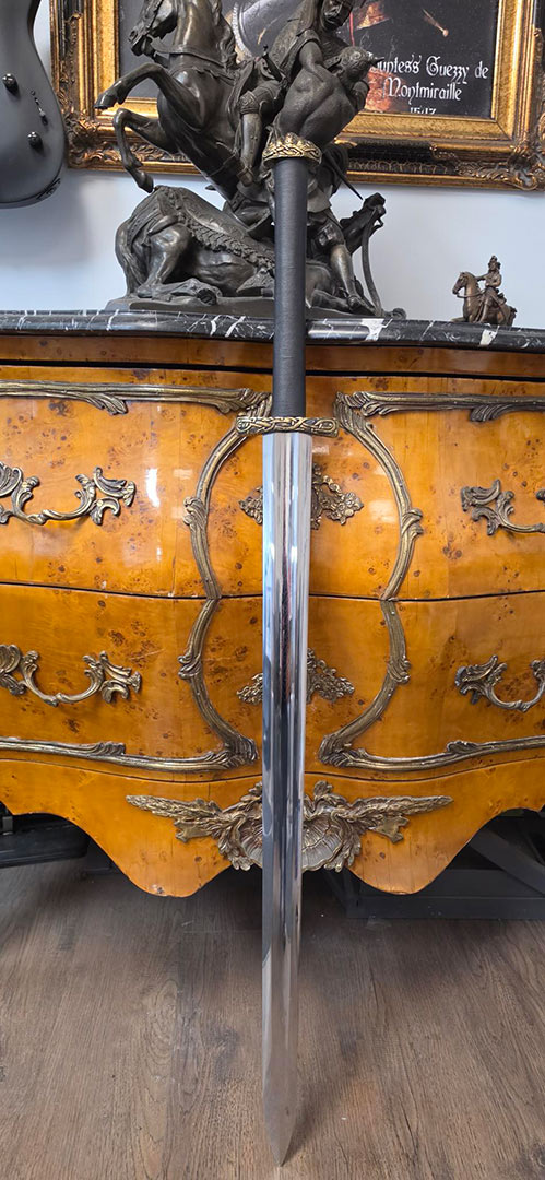 (Sword on Sale) Engraved Two Handed Viking Sword (#98910)