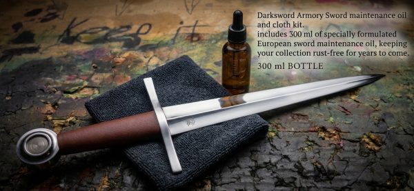Alternative view of (4043) - Sword Maintenance Oil & Cloth kit