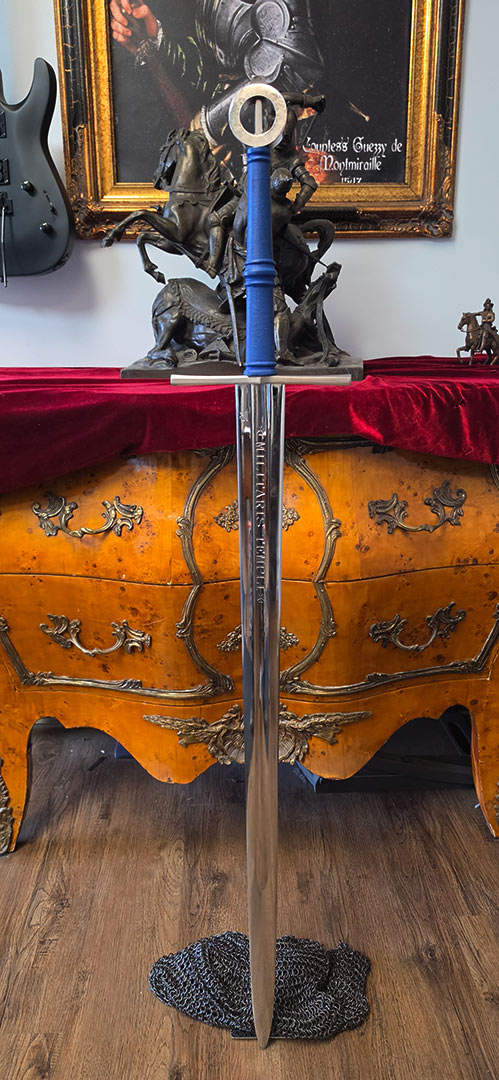 ( Sale Sword ) Two-Handed War Sword (#98968)