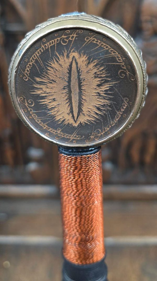 Alternative view of ( Sale Sword ) The Blarog Lord of the Rings sword (#98973)